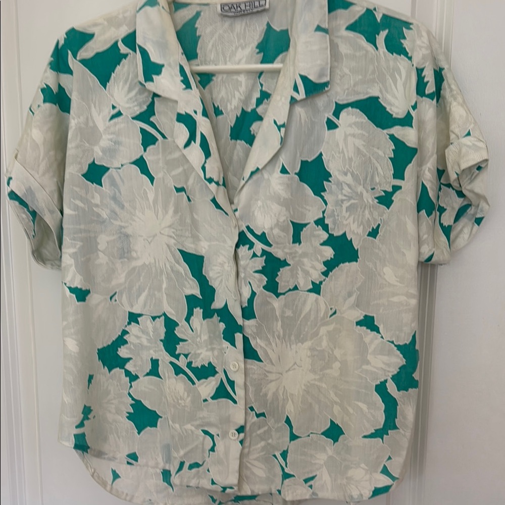 White and Teal Boxy Short Sleeve Button Down Shirt